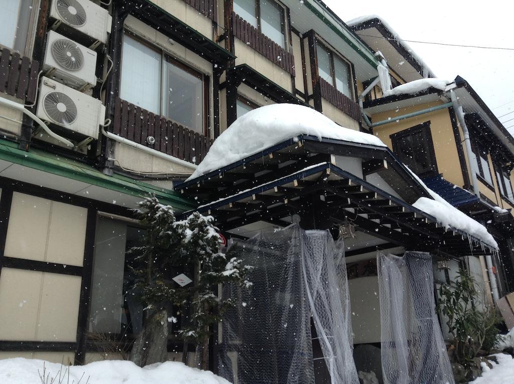 Hotel Kawahiro à Nozawaonsen Extérieur photo
